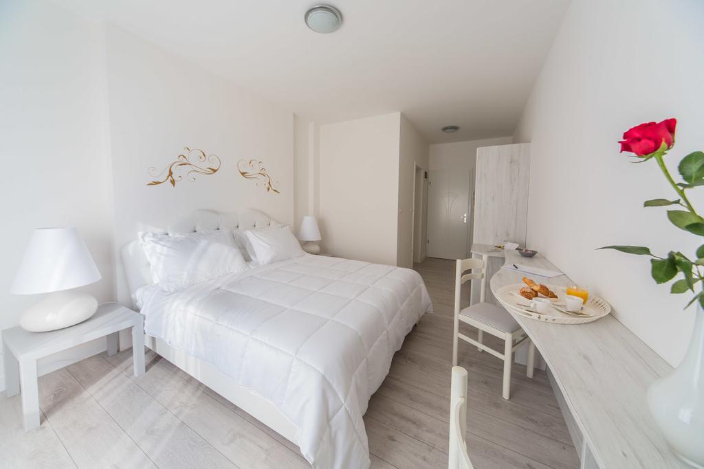 Hotel La Settima Luna Savudrija Oda fotoğraf